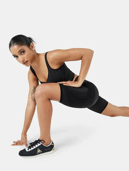 Short Legging 3D– Definieren Sie Ihre Silhouette mühelos neu